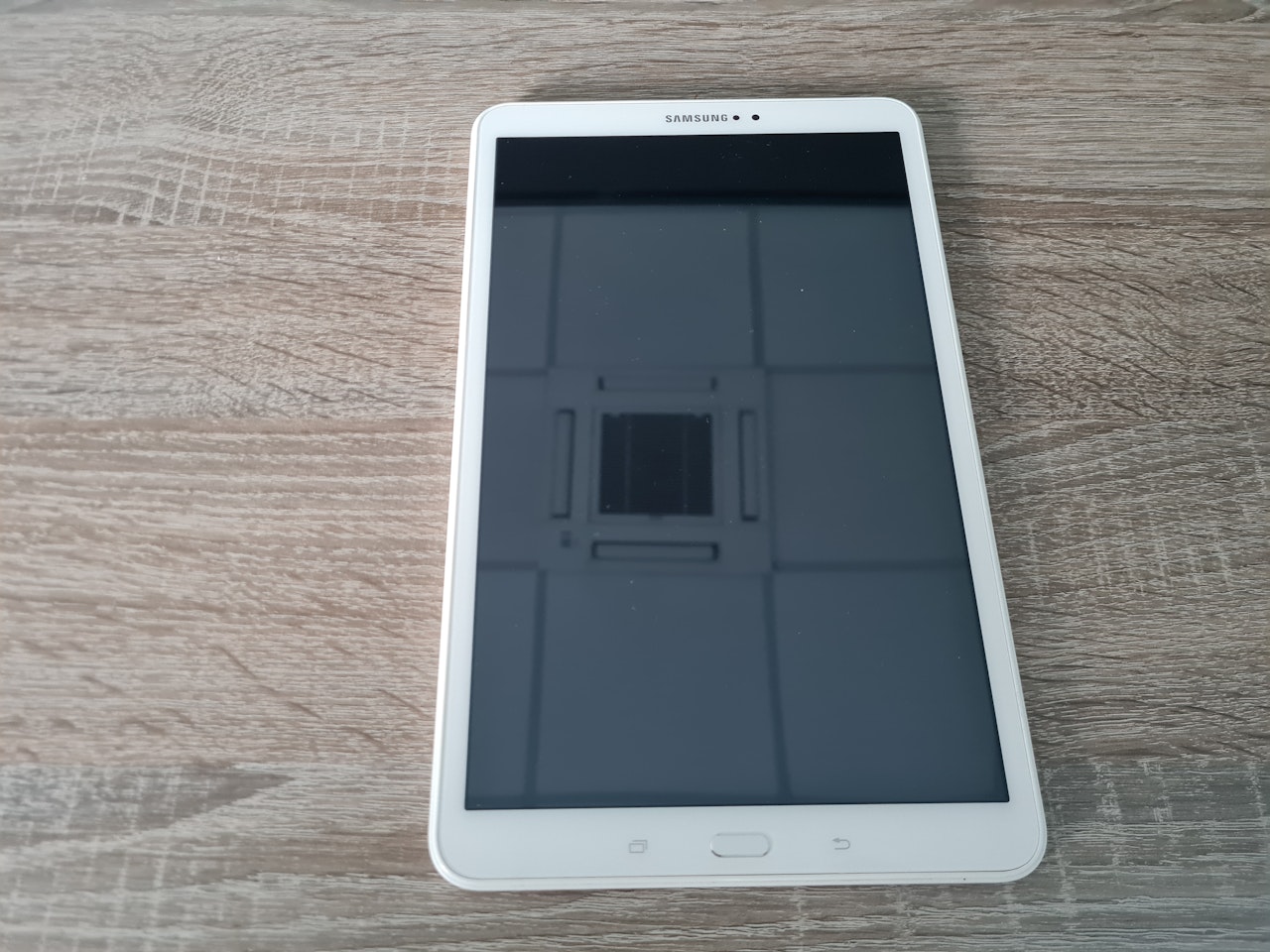 TABLETTE SAMSUNG GALAXY TAB A Retour SAV Vendu en l’état sans garantie