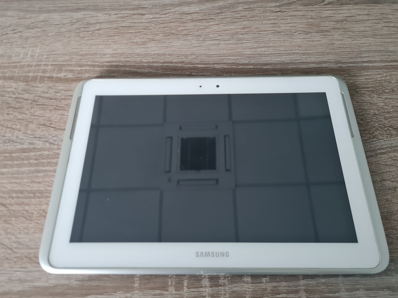 TABLETTE GALAXY NOTE 10 Retour SAV Vendu en l’état sans garantie