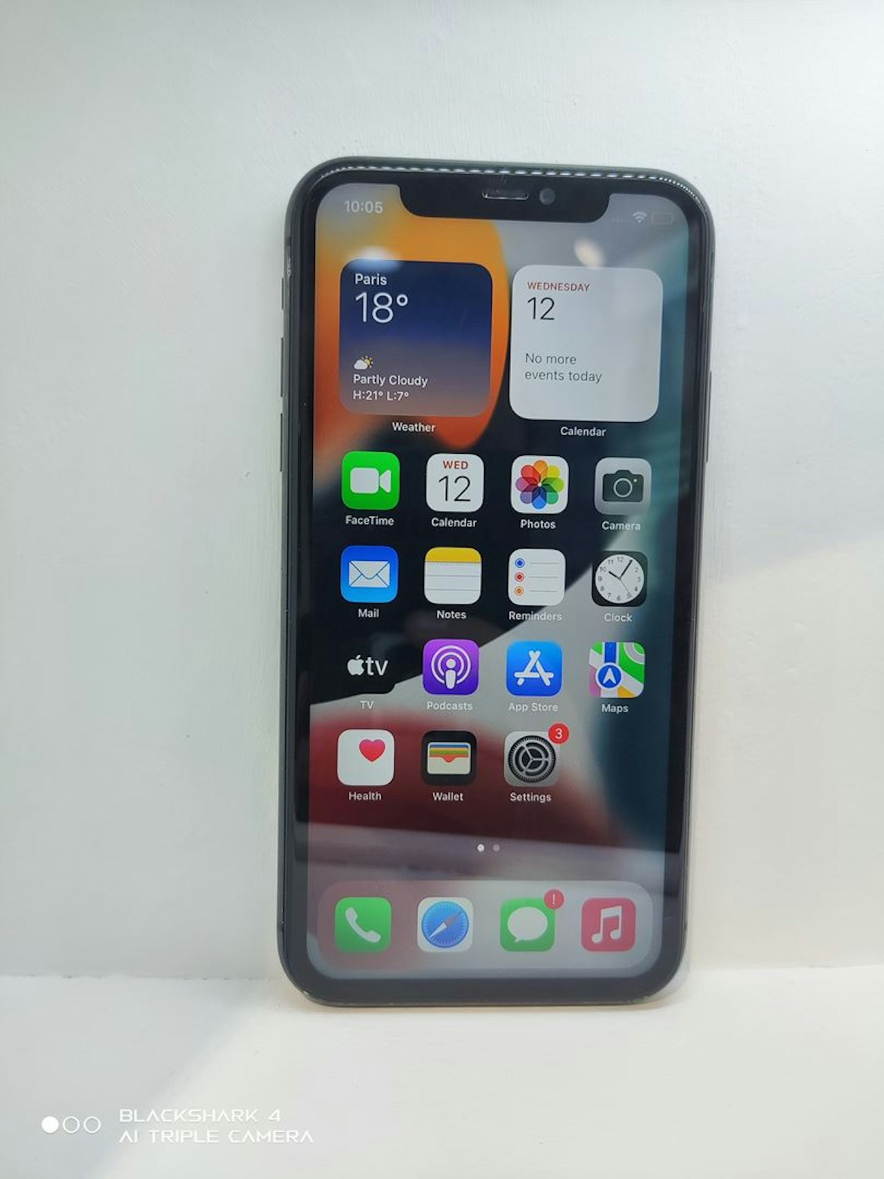 APPLE IPHONE 11 64 GO SPACE GRAY FACE ID HS Fonctionnel Vendu en l’état sans garantie