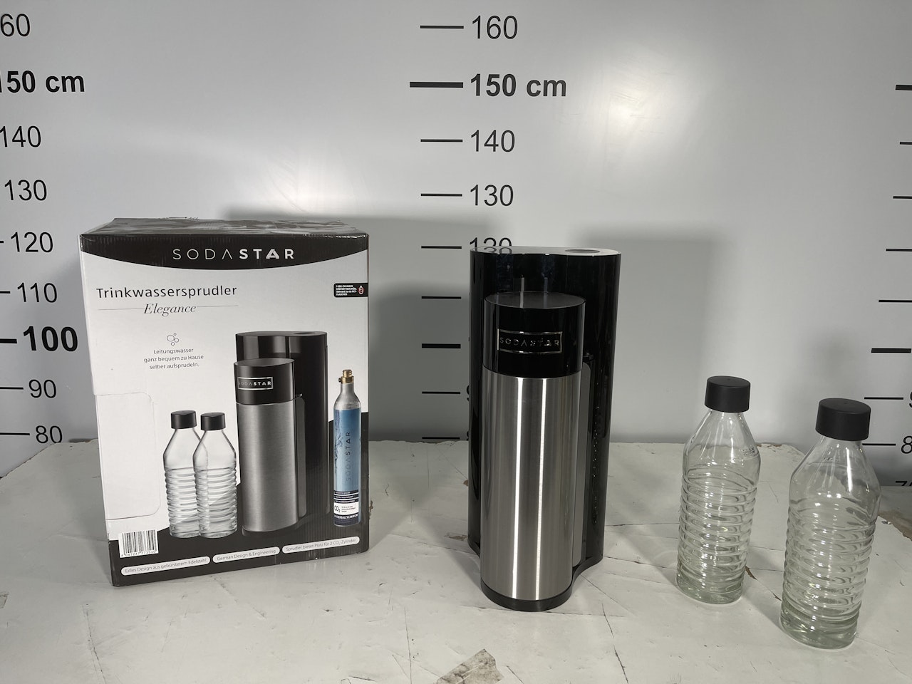 1 appareil à gazéifier sodastar élégance (sans gaz) (rayures) Produit NT Vendu en l’état sans garantie