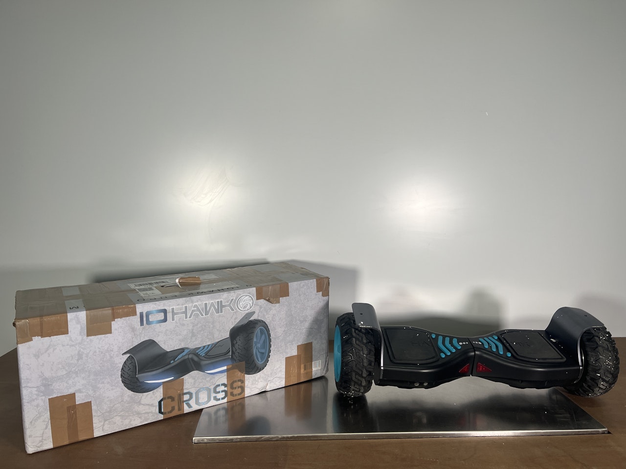 1 OVERBOARD CROSS MAX Fonctionnel avec rayures Vendu en l’état sans garantie