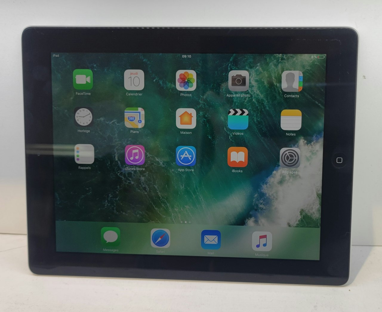 APPLE IPAD 4 RETINA 32Go Fonctionnel Vendu en l’état sans garantie